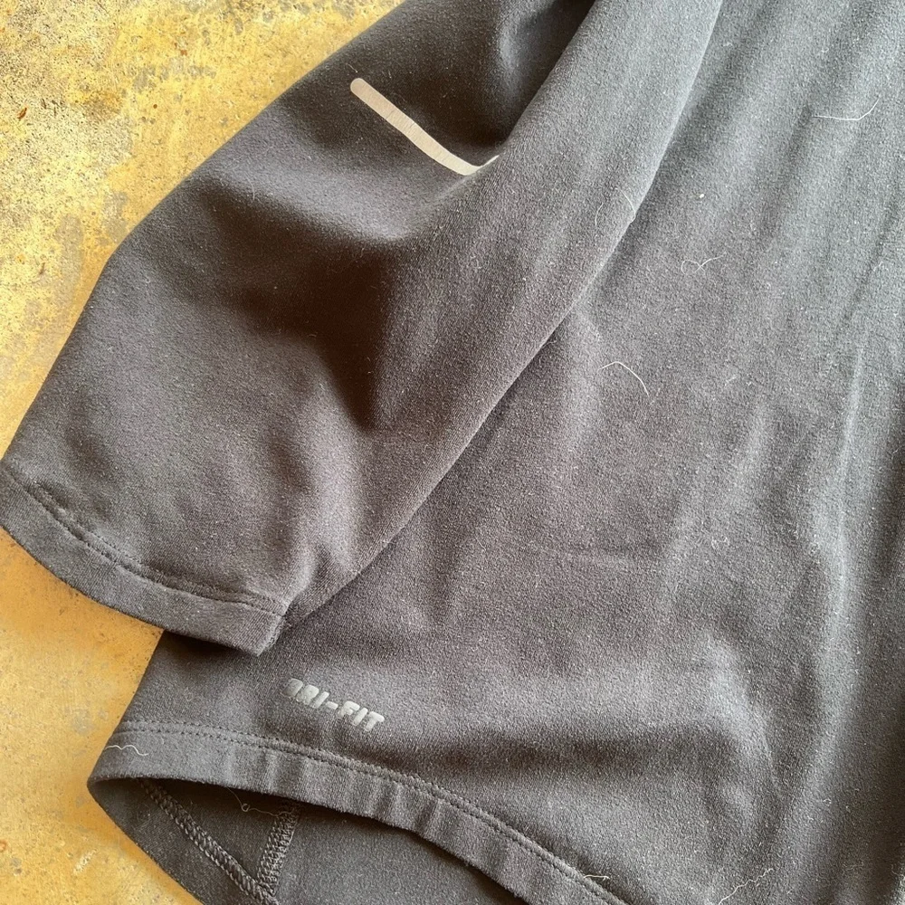 Nike LIVESTRONG Black Pullover